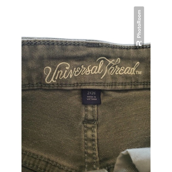 Universal Thread Shorts Womens Sz 2 Green Cuffed Bermuda Denim Stretch - Picture 2 of 3